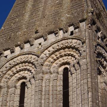 Église Saint-Loup de Saint-Loup-Hors